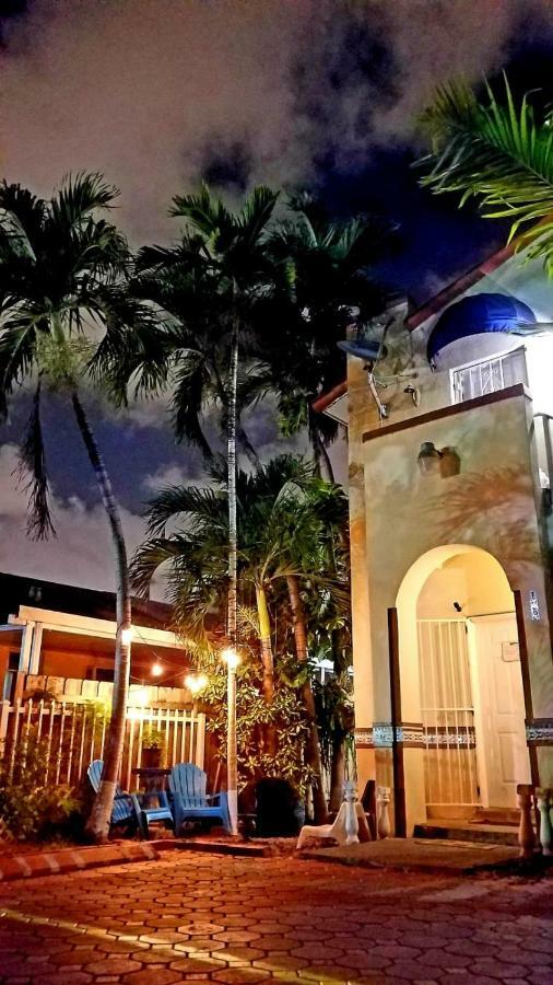 Hostel Brazilian Miami Exterior photo
