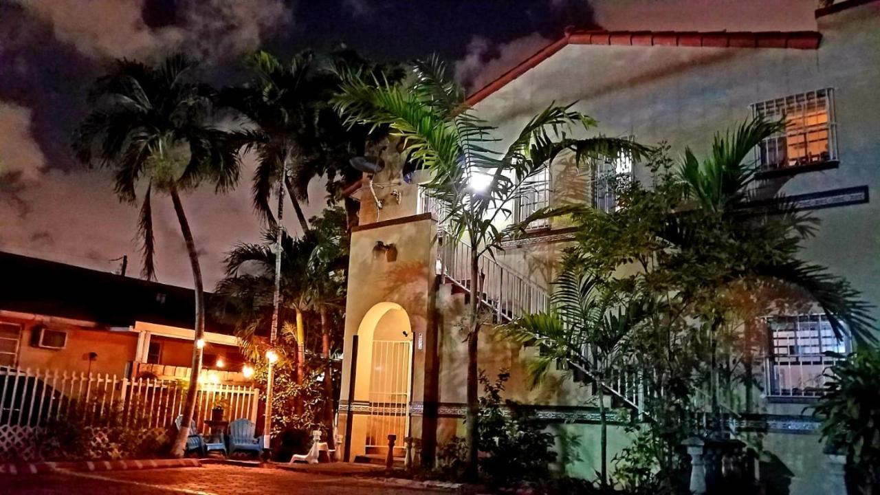 Hostel Brazilian Miami Exterior photo